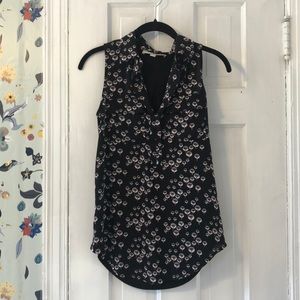 Black printed sleeveless LOFT top XS